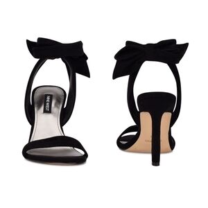 NWB Nine West Kelsie Ankle Wrap Heeled Sandals Black Size 7.5‎